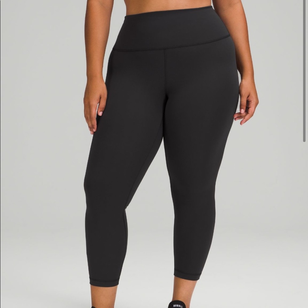 Lululemon winder train HR crop 23”